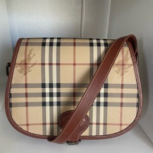 Vintage Burberrys crossbody